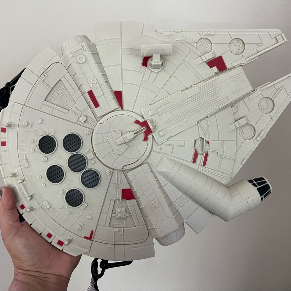 Disneyland limited edition Millennium Falcon Popcorn Bucket!
